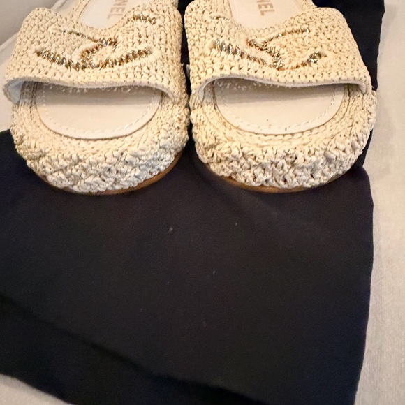 CHANEL NEW Cream/Beige Raffia CC Espadrille Slide Mule Sandals 38 NEW - Picture 7 of 11